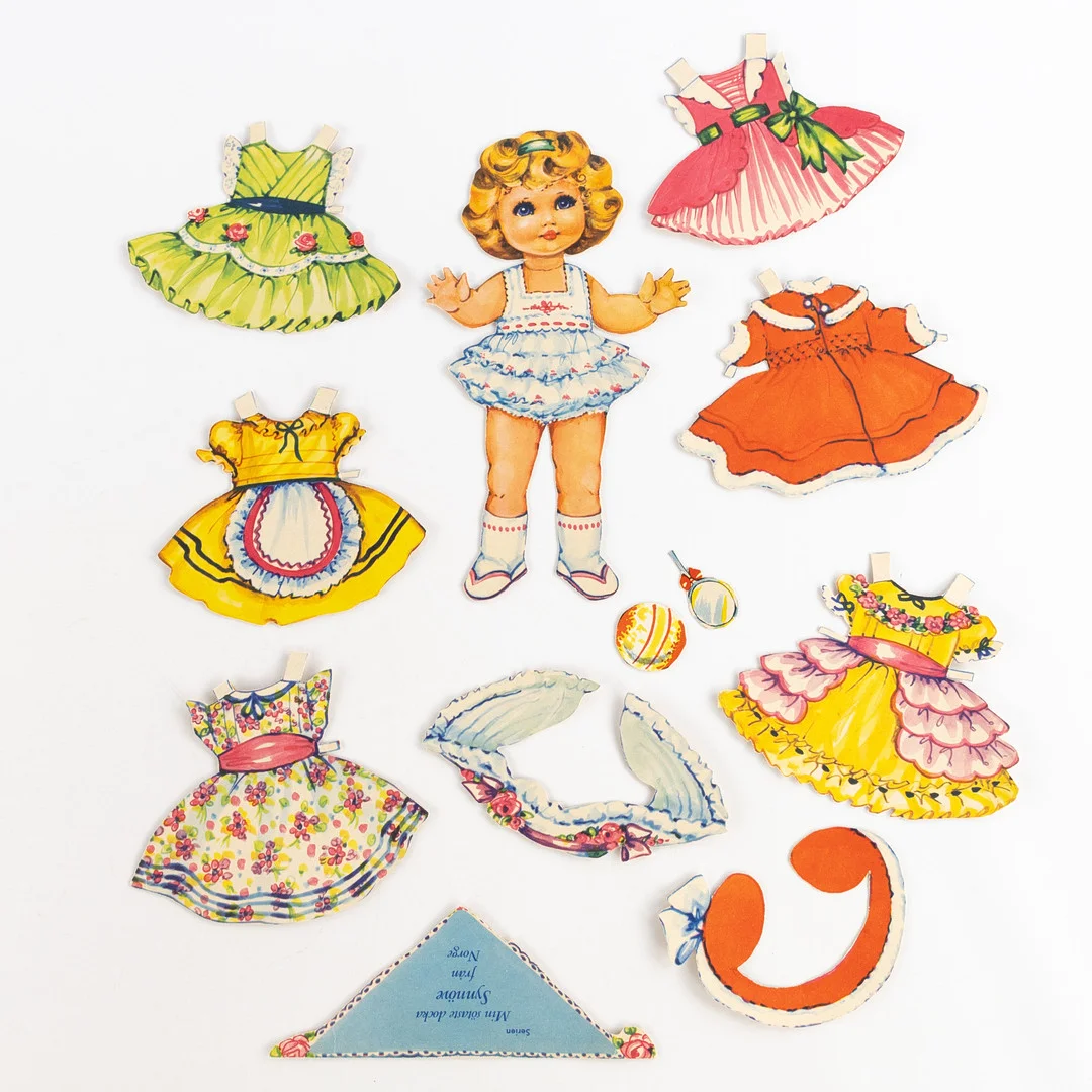 KLIPPDOCKOR, stort parti. — Other toys — Karljohan Auktioner