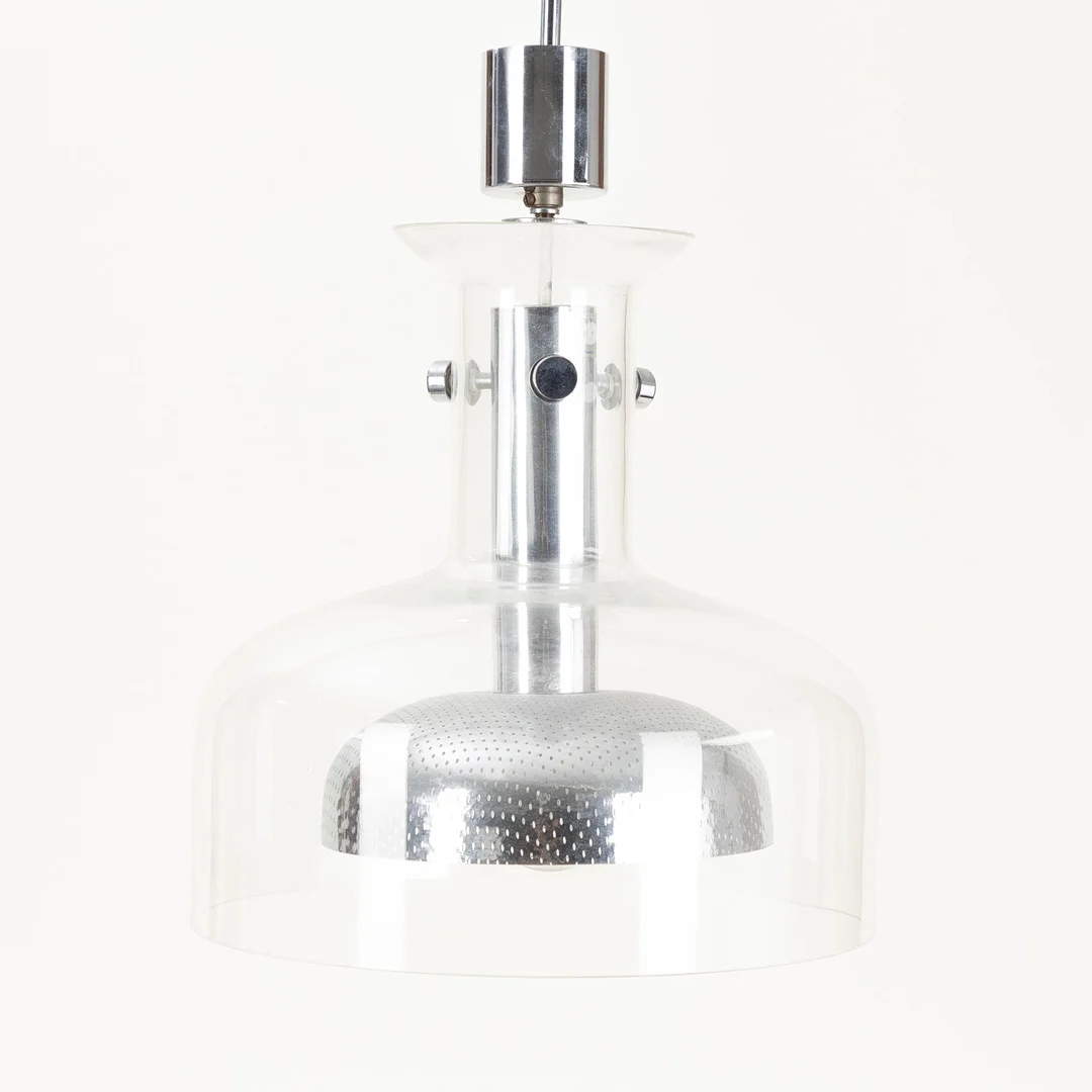ANDERS PEHRSON. Pendelleuchte, „Crystal“, aus Chrom und Glas. Atelier Lyktan, 1970er Jahre. — Ceiling lights — Stockholms Auktionsverk Hamburg