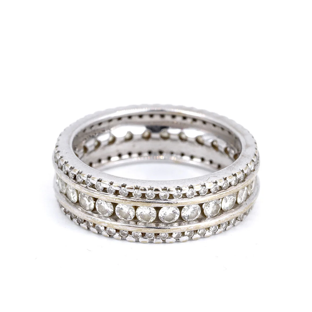 18CT GOLD DIAMOND FULL ETERNITY RING. — Rings — Chalkwell Auctions