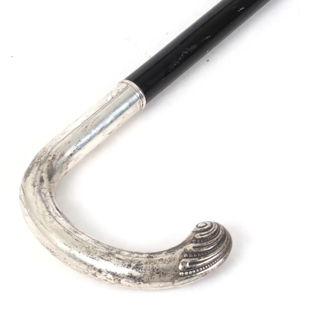 KÄPP med silverkrycka, 1900-tal. — Silver — Stadsauktion Sundsvall