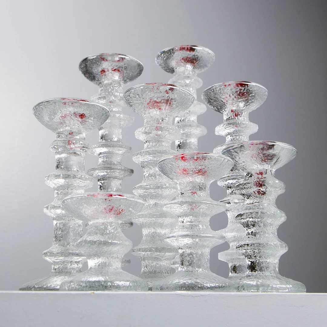 TIMO SARPANEVA. Ljusstakar, 8 st, "Festivo", Iittala, Finland. — Candlesticks — Formstad Auktioner