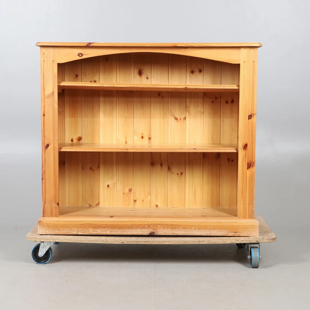 A SET OF PINE OPEN BOOKSHELVES. — Cupboards, Cabinets & Shelves — Lawrences Auctioneers