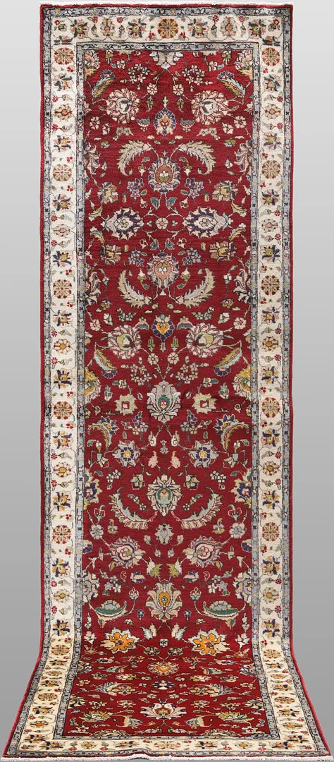 MATTA. Täbriz gallerimodell, 355 x 90 cm. — Oriental Carpets & Textiles — Södermanlands Auktionsverk