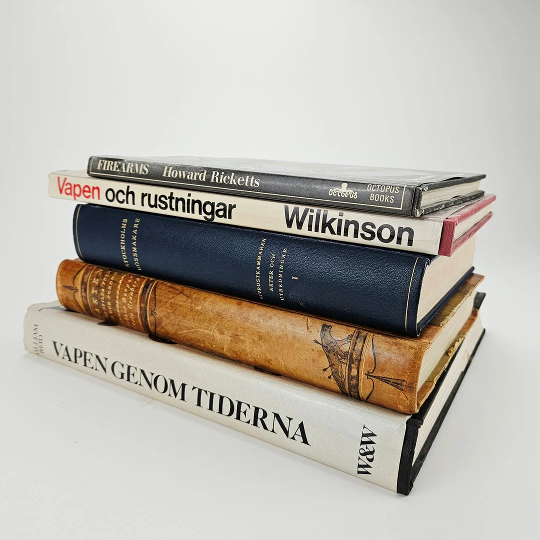 JAKT- OCH VAPENBÖCKER, 5 st, 1900-tal. — Books — Auktionshuset Thörner & Ek