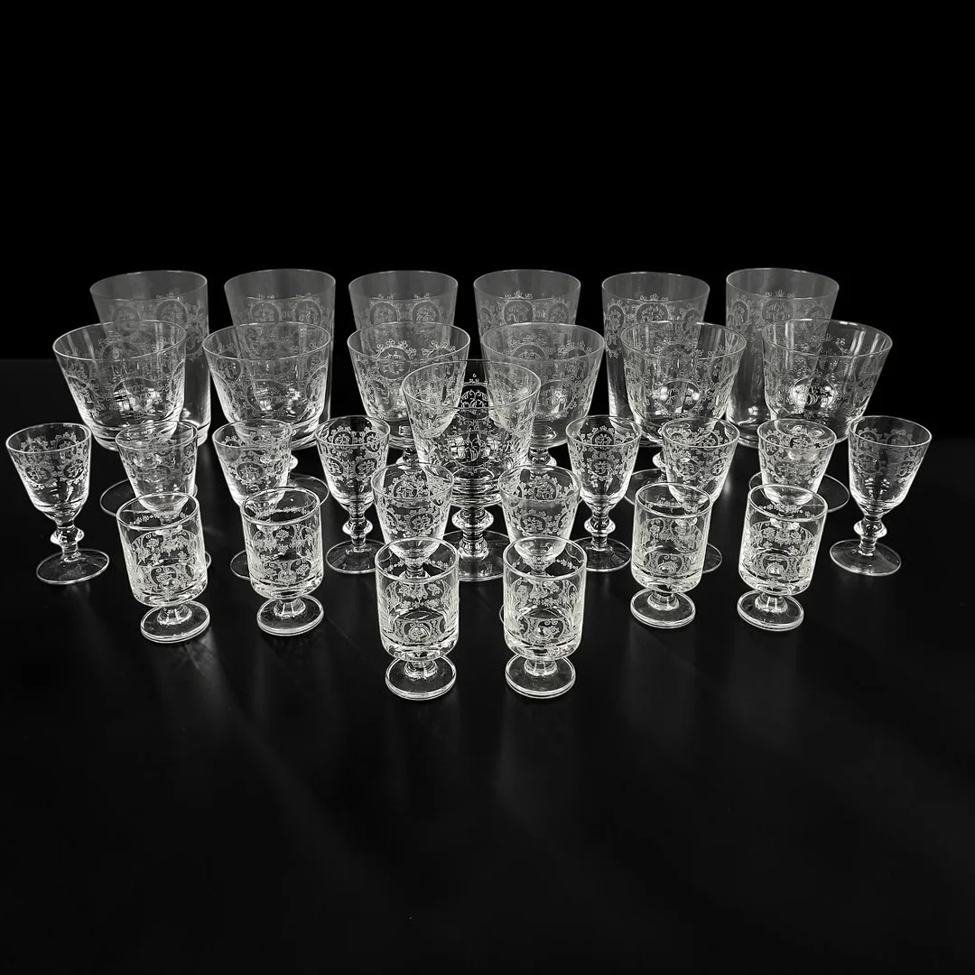 EDVIN OLLERS. GLASSERVIS, 23 delar, "Elon", Kosta, samt 6 medföljande glas. — Utility glass — Roslagens Auktionsverk