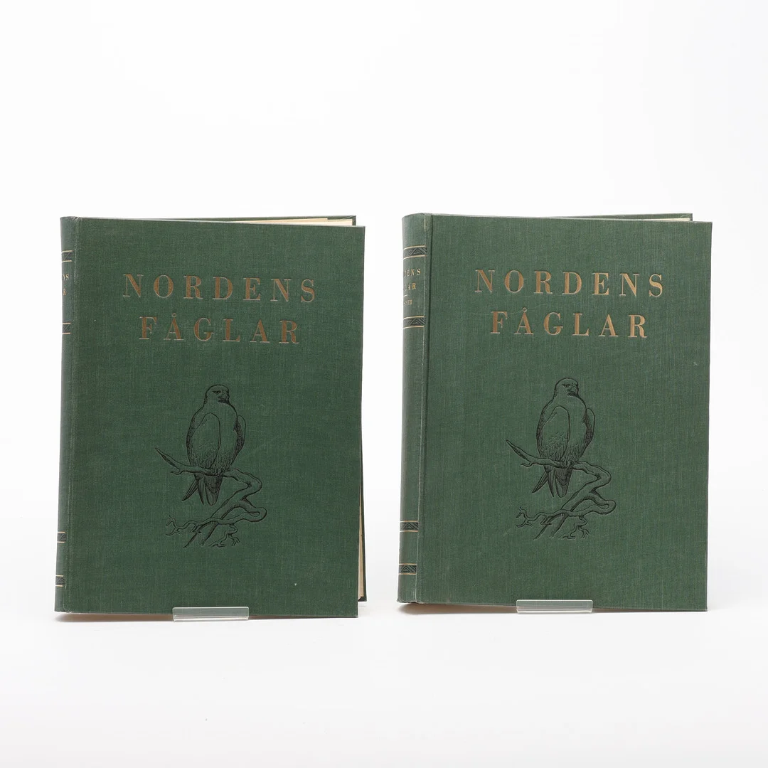 L.A. JÄGERSKIÖD OCH GUSTAF KOLTHOFF. "Nordens Fåglar", 2 volymer. — Books — Uppsala Auktionskammare