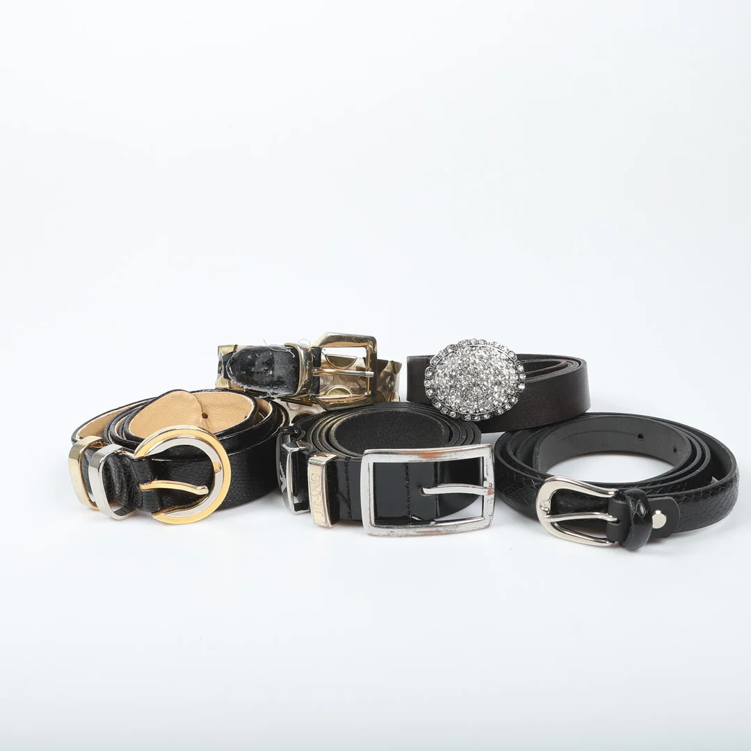 DAMSKÄRP, 5 stycken, skinn m. m., bl. a. Armani Jeans. — Vintage & Designer Fashion — Helsingborgs Auktionskammare