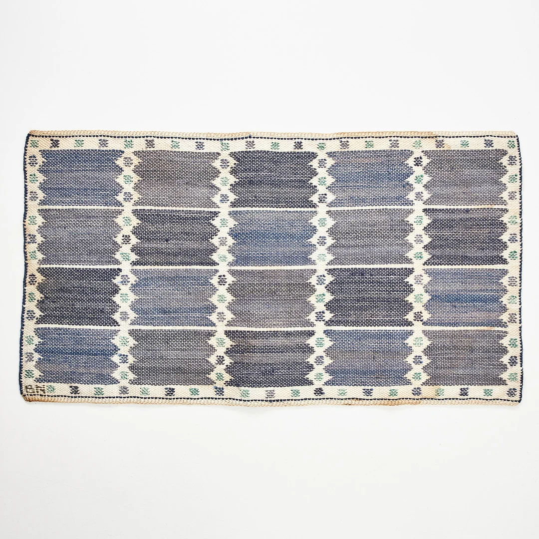 BARBRO NILSSON. "Salerno" vävnad, AB Märta Måås-Fjetterström, monogramsignerad BN. — Textiles — Stockholms Auktionsverk Magasin 5