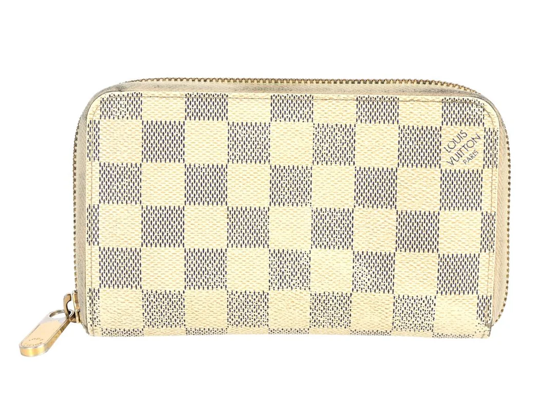 PLÅNBOK, LOUIS VUITTON, Long Wallet, monogram Damier Azur, guldfärgade beslag, 16x10x2 cm, märkt MI5111, år 2011, kort, mynt, sedel, mycket svarta fläckar på foder, slitage. — Accessoarer/Plånböcker — Kaplans