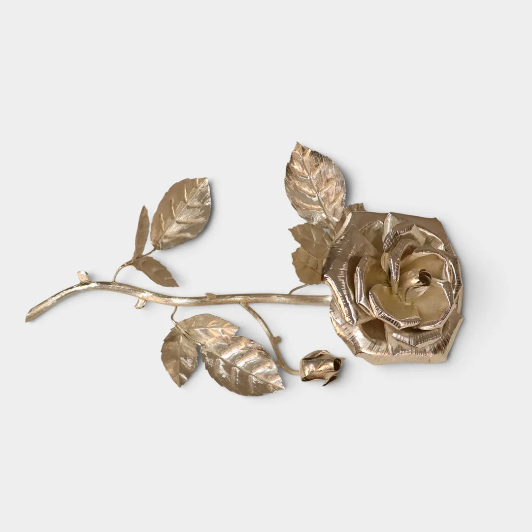 Rosa en metal plateado. — Other metals — Barcelona Auctions
