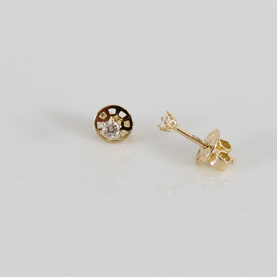 ENSTENSÖRHÄNGEN, 0,16ct, 18K. — Earrings — Halmstads Auktionskammare