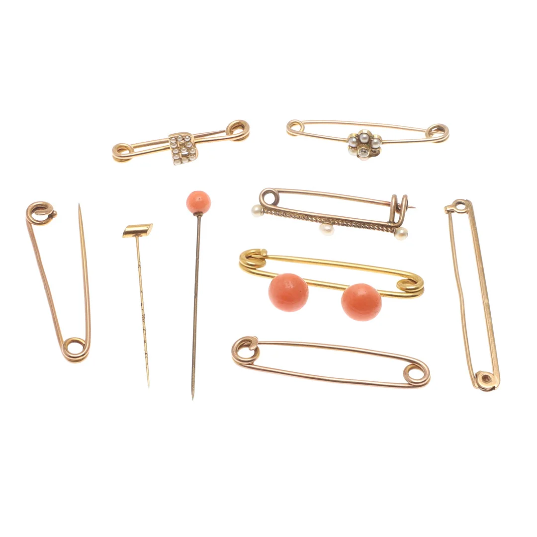 A GROUP OF NINE PINS AND BROOCHES. — Brooches & Pendants — Lawrences Auctioneers