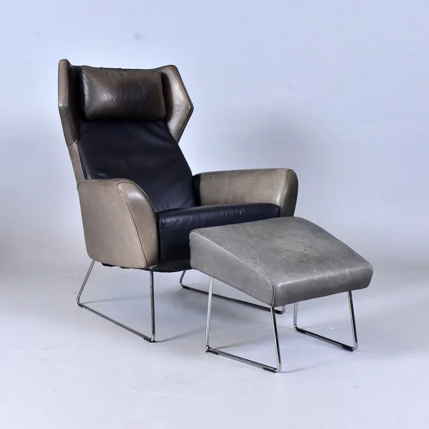 ROGER PERSSON. Fåtölj med fotpall, "Select", Swedese. — Armchairs & Chairs — Halmstads Auktionskammare