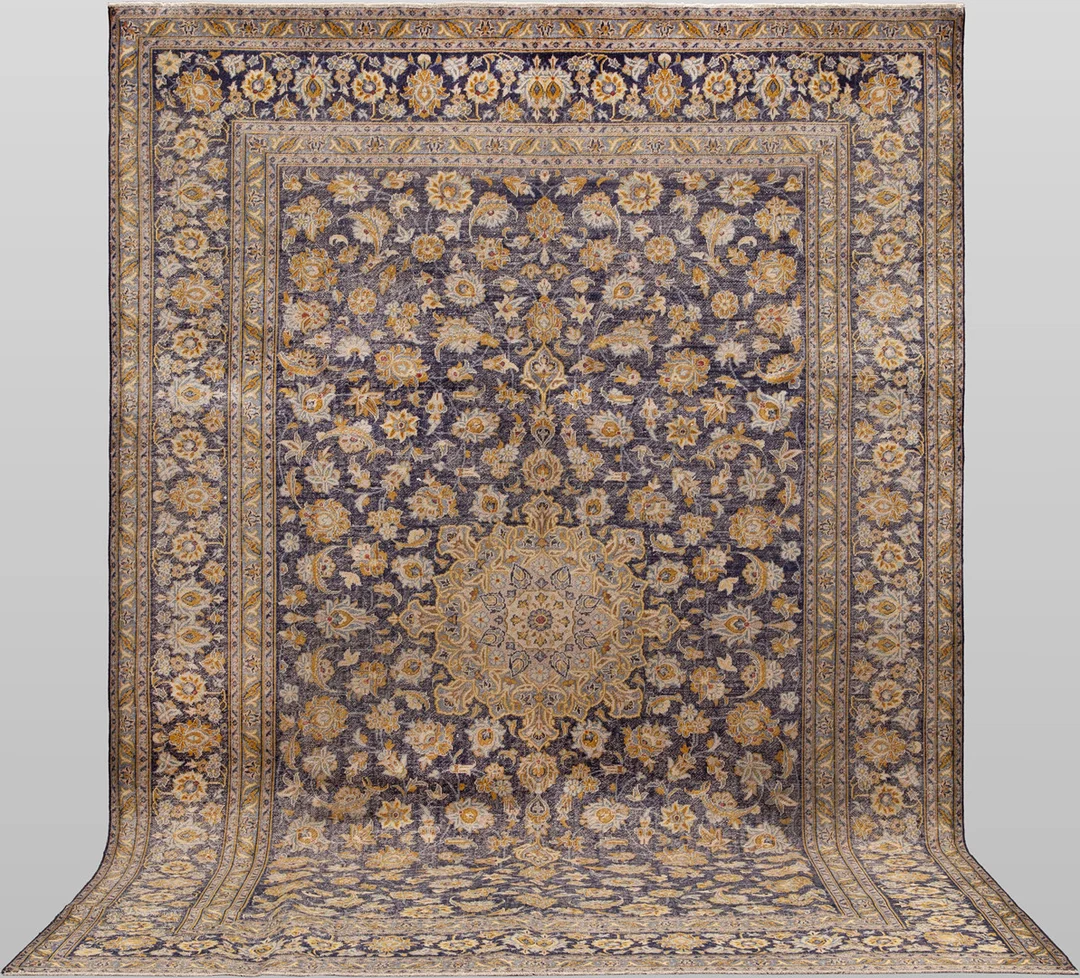 MATTA. Vintage, 360 x 255 cm. — Oriental Carpets & Textiles — Södermanlands Auktionsverk