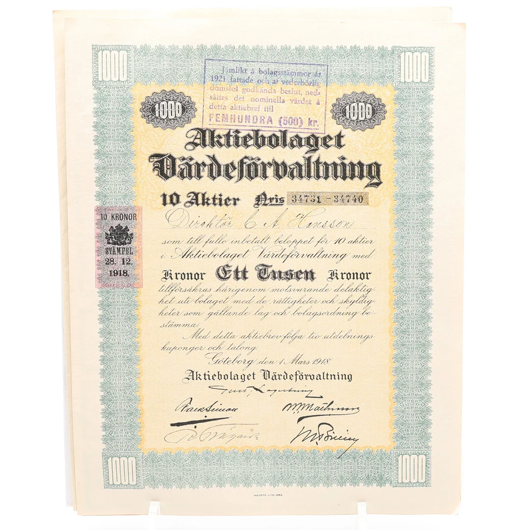 AKTIEBREV. FYRA AKTIEBREV I AKTIEBOLAGET VÄRDEFÖRVALTNING (2), FINANSINSITUTET VÄRDEFÖRVALTNING OCH KÖPMÄNNENS FINANSAKTIEBOLAG 1918-1920. — Other — Crafoord Auktioner Lund