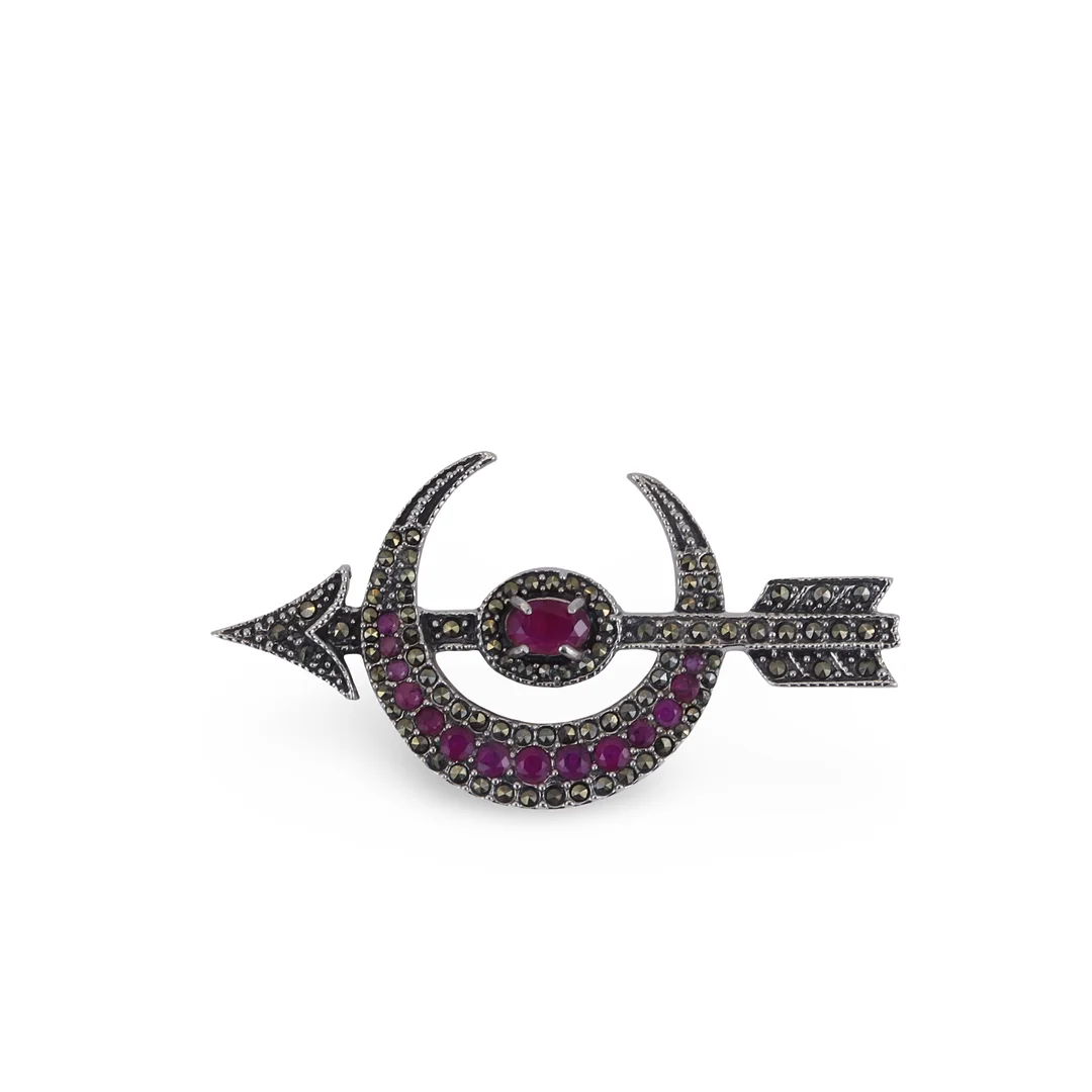 SILVER CRESCENT MOON BROOCH. — Brooches & Pendants — Chalkwell Auctions