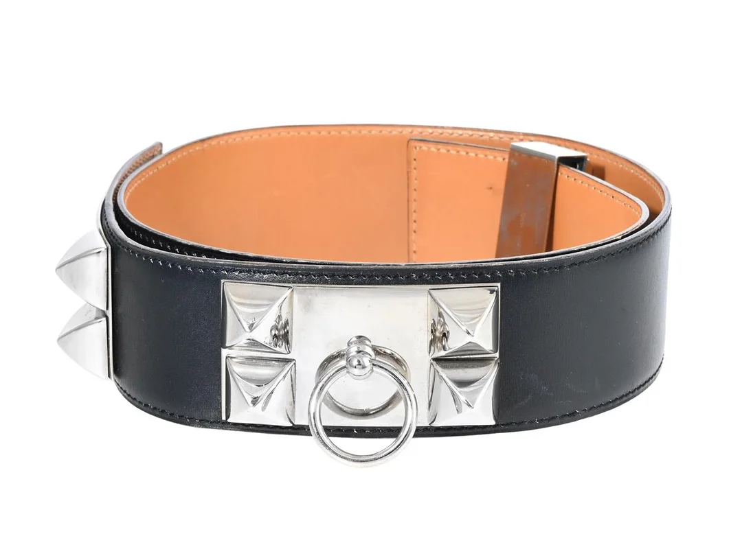 BÄLTE, HERMÈS, Vintage Collier de Chien Belt, svart läder, silverfärgade beslag, stl 74, bredd 5 cm, ask. — Accessoarer/Bälten — Kaplans