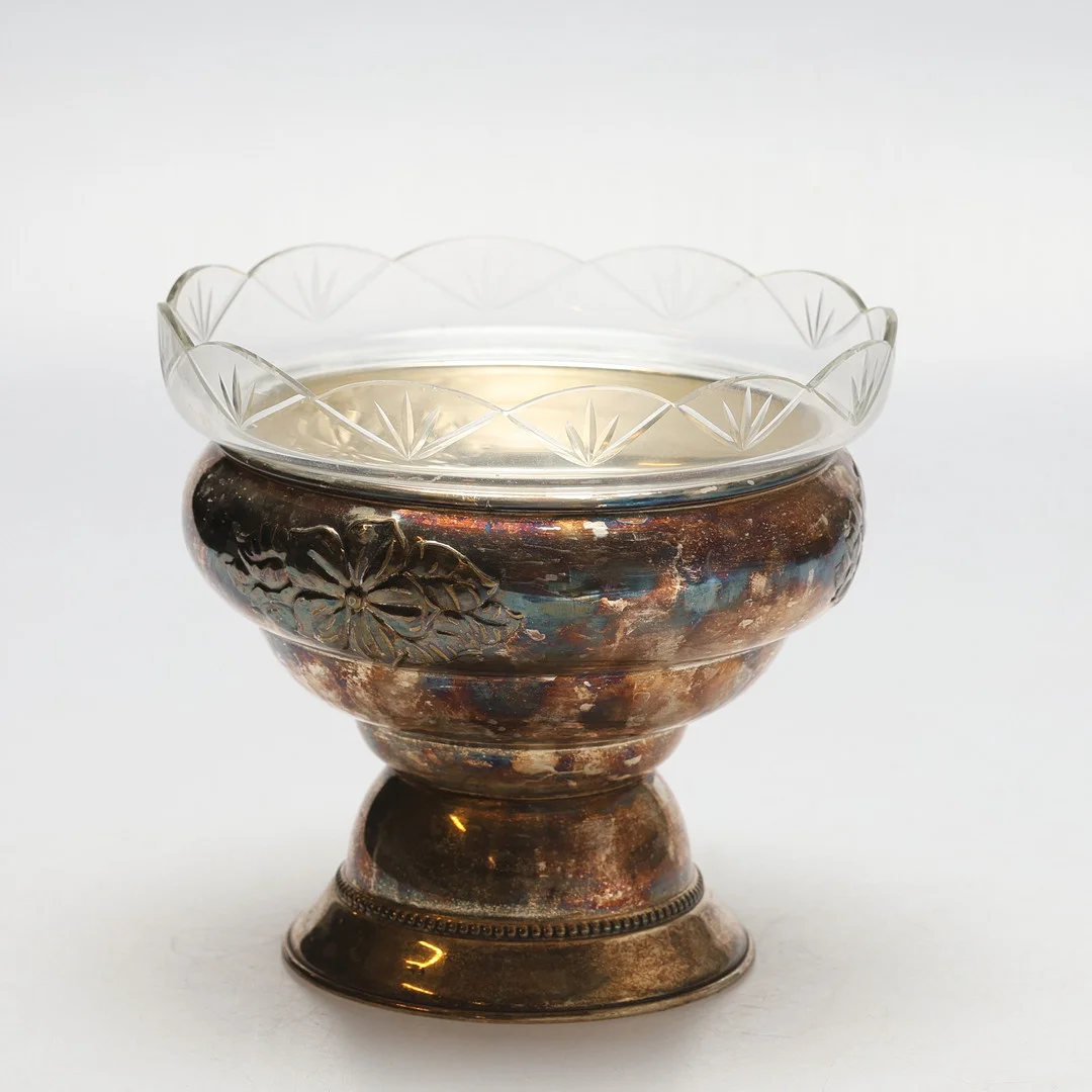 BORDSUPPSATS, nysilver/glas, slipad dekor, 1900-tal. — Silver plated — Gomér & Andersson Jönköping