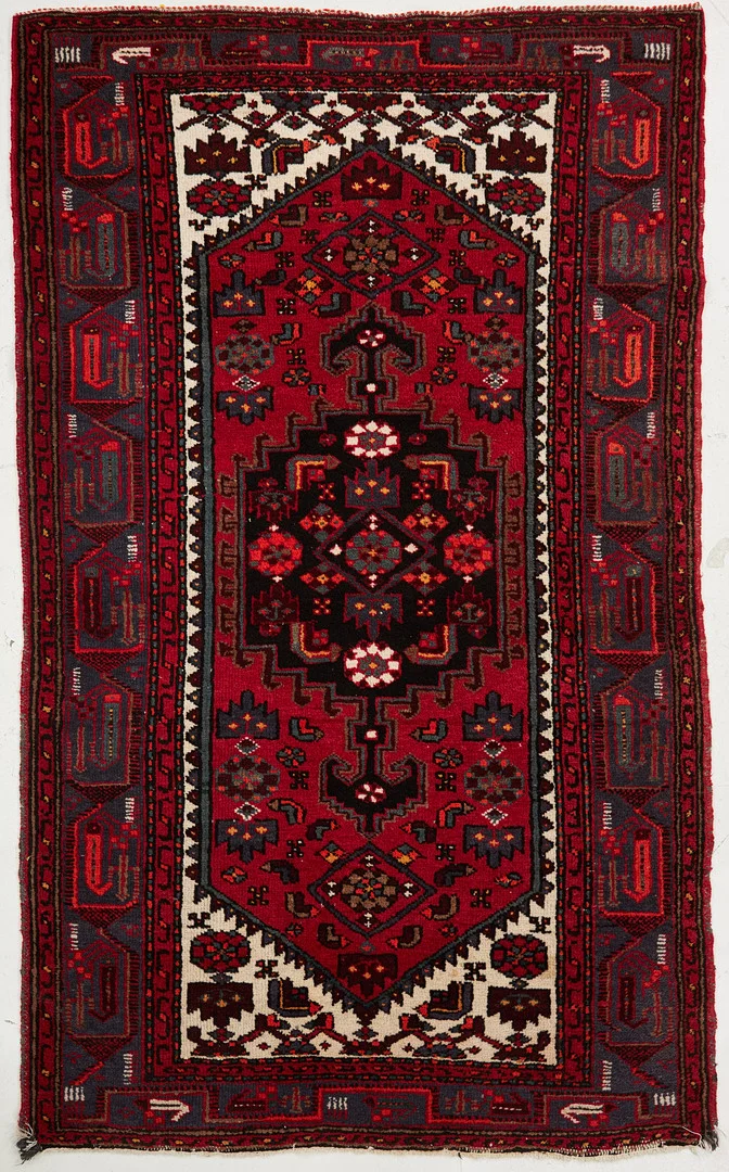 ORIENTMATTA, persisk, ca 200x123 cm. — Textiles — Stockholms Auktionsverk Sickla