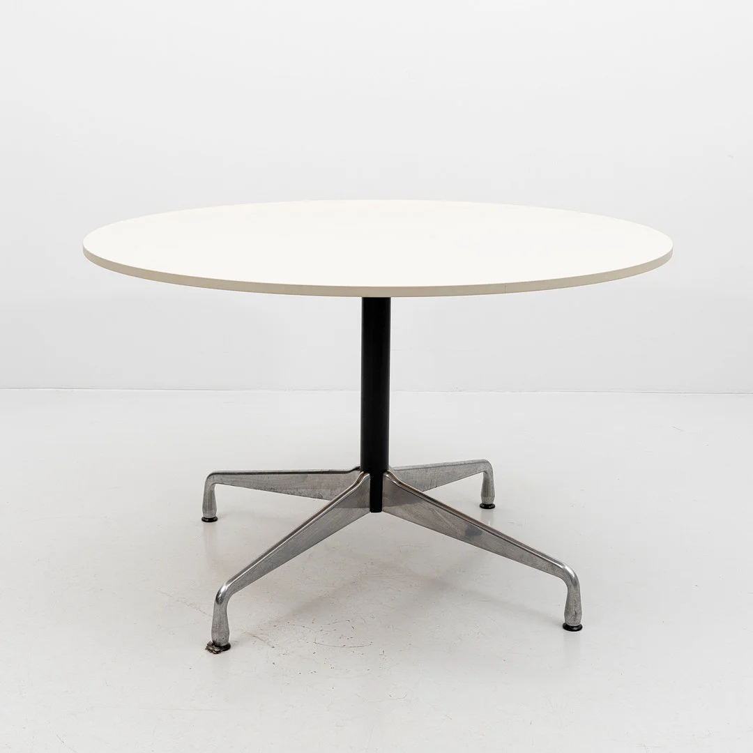 CHARLES & RAY EAMES, underrede "Eames Segmented Tables", 2000-tal. — Tables — Auktionshuset Kolonn