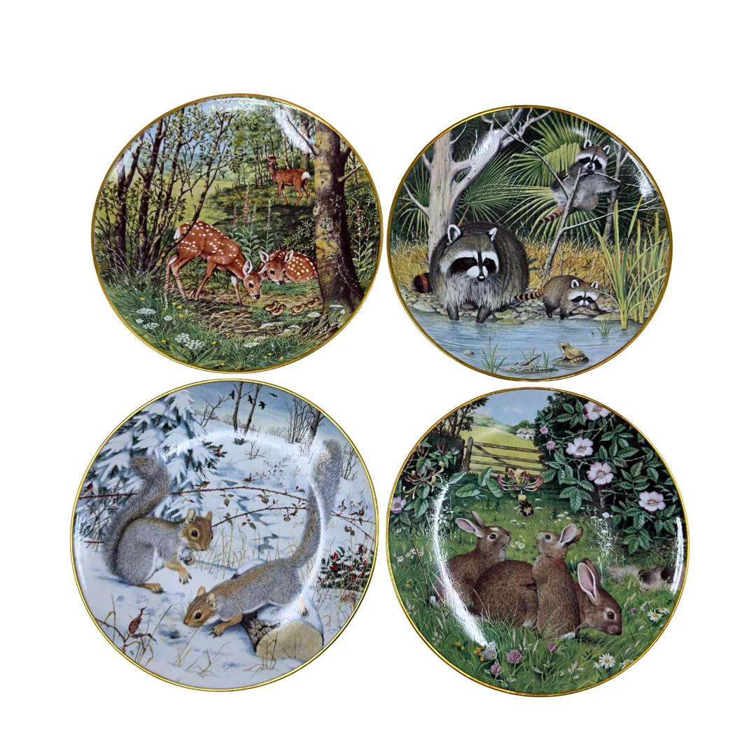 PETER BARRETT. PORZELLAN-SAMMELTELLER VON FRANKLIN MINT DER SERIE "THE WOODLAND YEAR" - JAHR 1981. — European — Auktionshaus Stuber's Hammerschlag