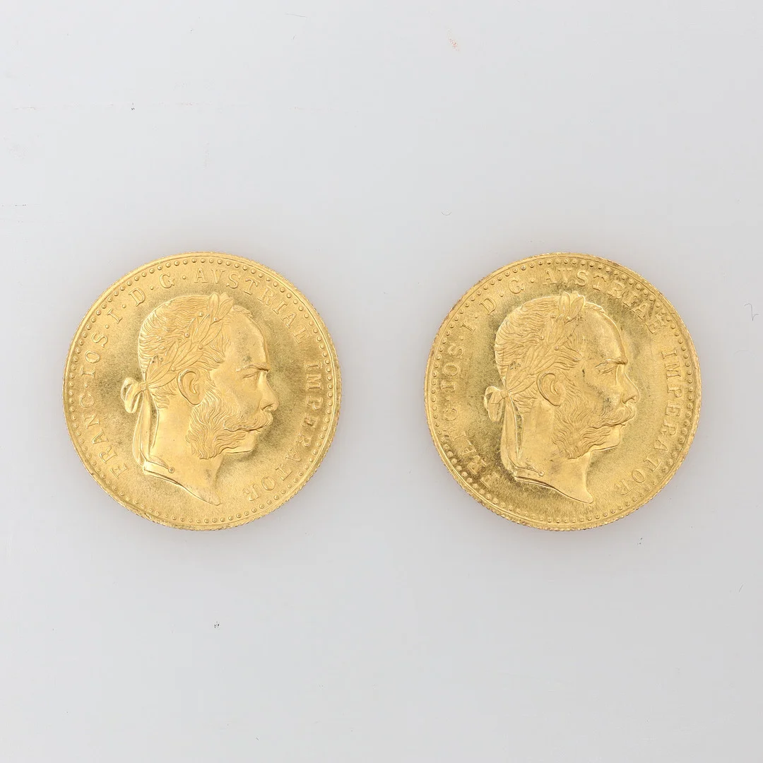 MYNT, ÖSTERRIKISK DUCAT, 2 stycken, guld, 21K, bruttovikt ca 7 gram. — Coins & Banknotes — Borås Auktionshall
