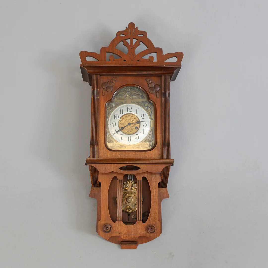 HERRGÅRDSUR, ek, jugend, 1900-tal. — Wall Clocks — Gomér & Andersson Nyköping