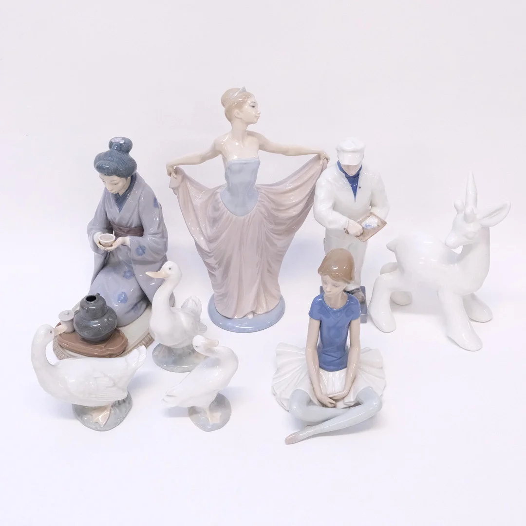 FIGURINER, ÅTTA STYCKEN, BL.A ROYAL COPENHAGEN, LLADRO. — European — Björnssons Auktionskammare