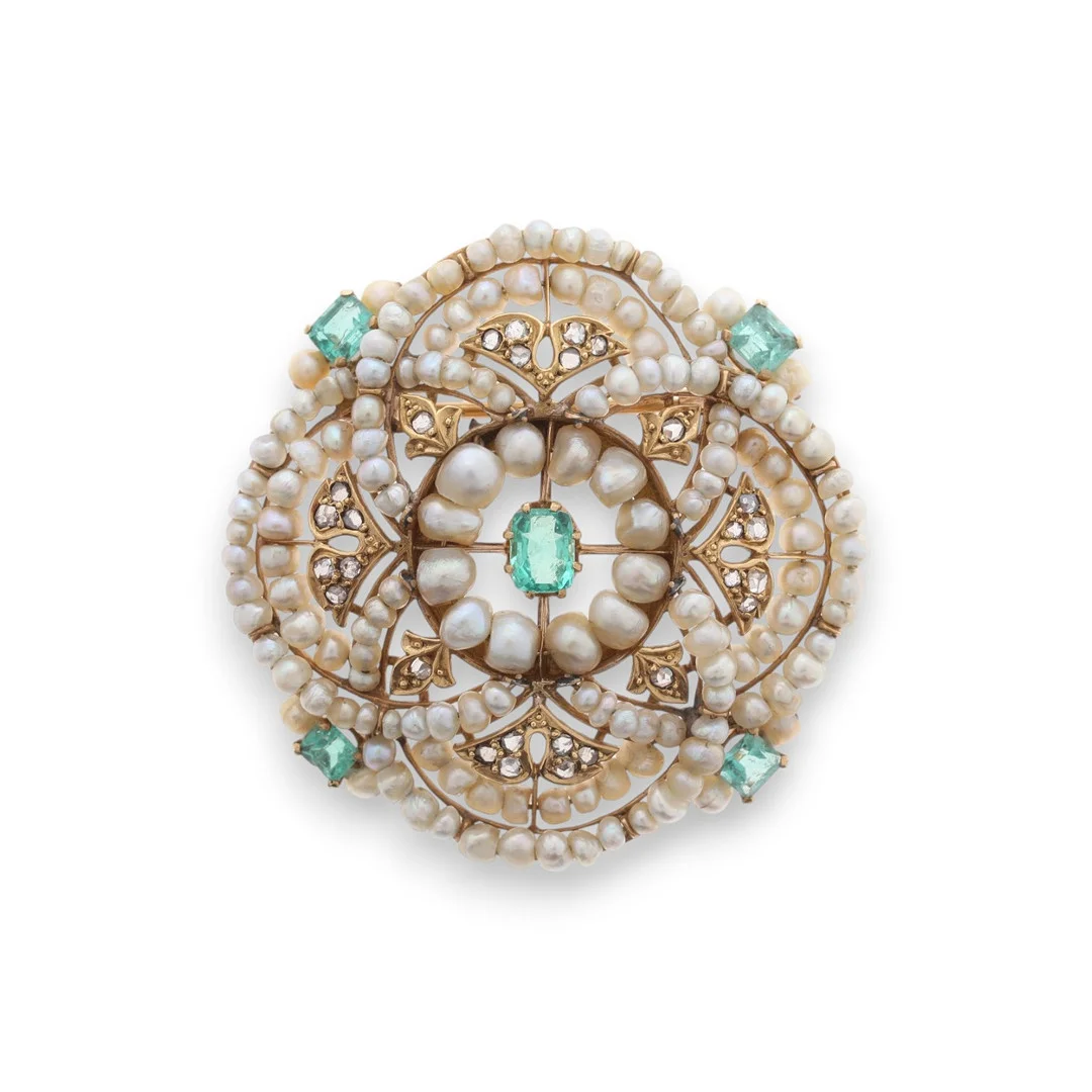 HISTORICIST brooch, probably Valencian, with emeralds, diamonds and seed pearls. — Brooches & Pendants — Balclis