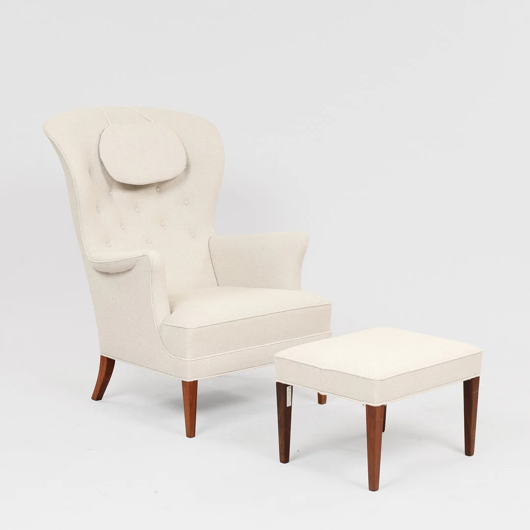 FRITS HENNINGSEN. Lænestol Heritage Chair FH419 Heritage Chair. Carl Hansen. Danmark (2). — Armchairs & Chairs — Palsgaard Kunstauktioner