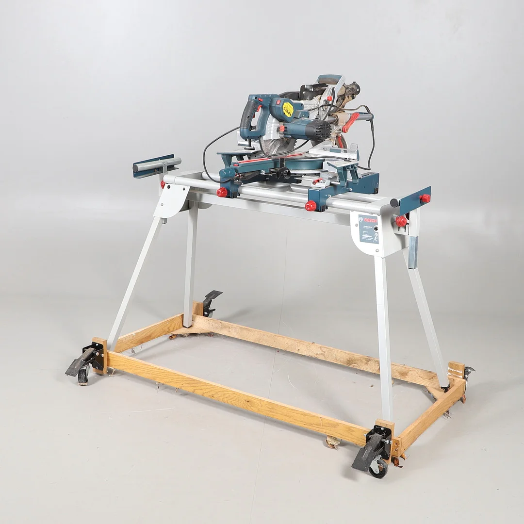 BOSCH PROFESSIONAL CHOP SAW. — Modern Tools — Lawrences Auctioneers