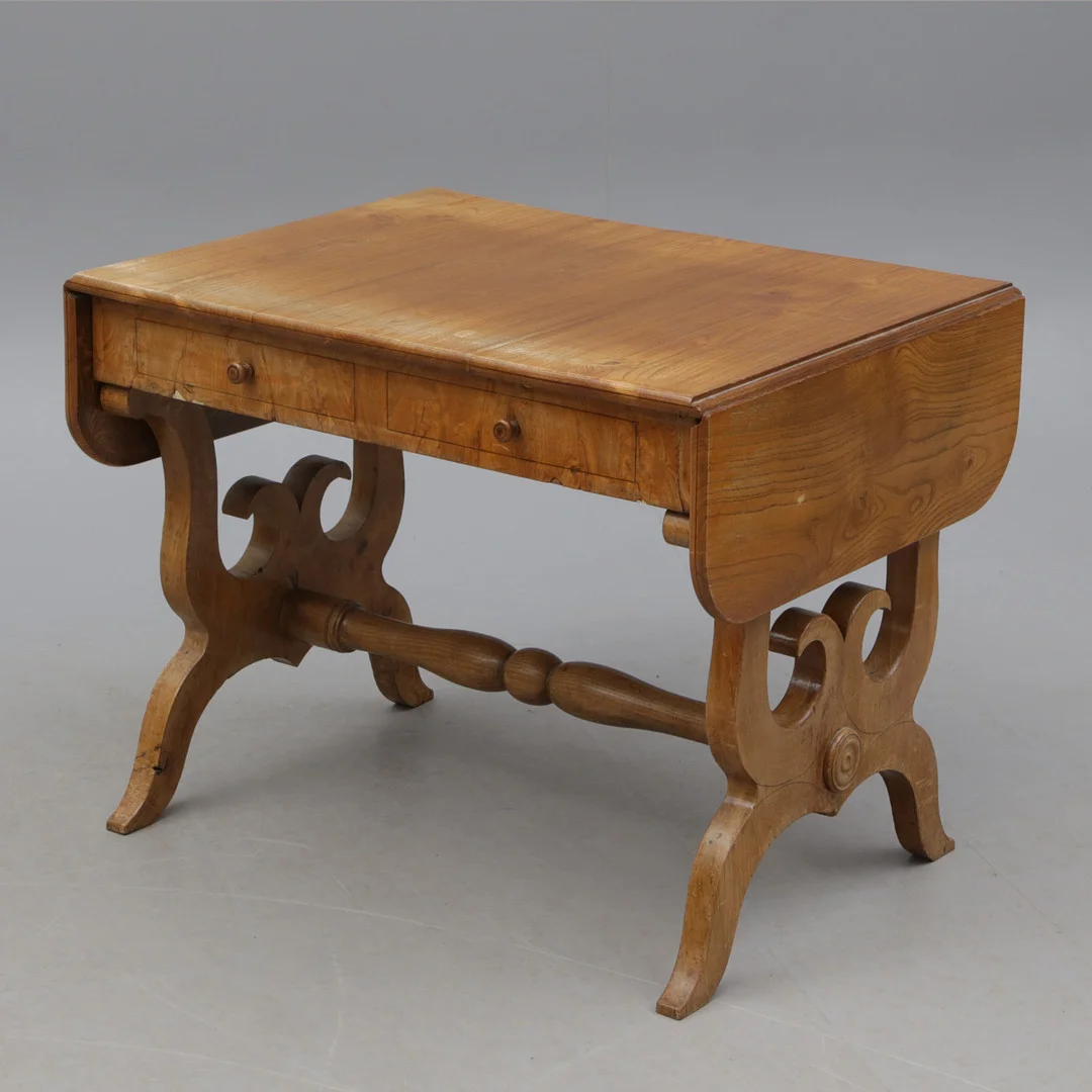 KLAFFBORD, med lådor i sargen, 1900-talets början. — Tables — Kalmar Auktionsverk