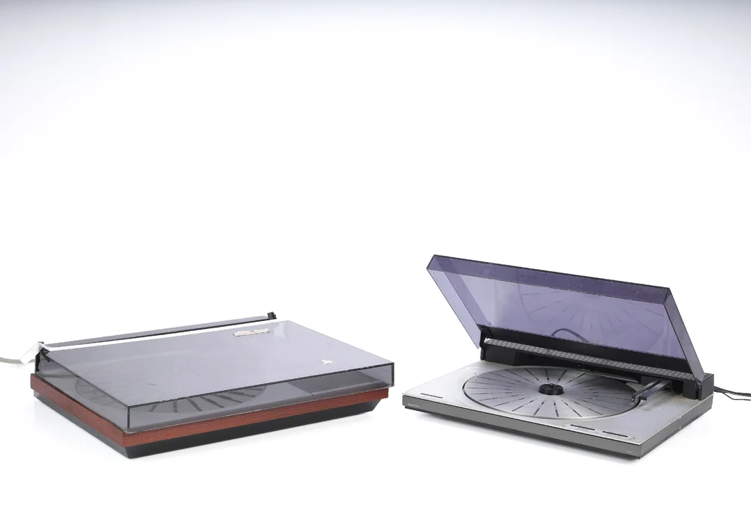 Bang & Olufsen. Beogram 4004 and TX2 (2) — Electronics/Hi-fi, stereo systems — Lauritz