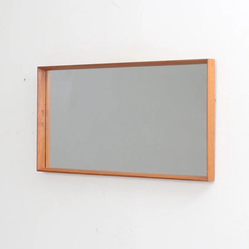 SPEGEL, teak, 1900-talets andra hälft. — Mirrors — RA Auktionsverket Norrköping