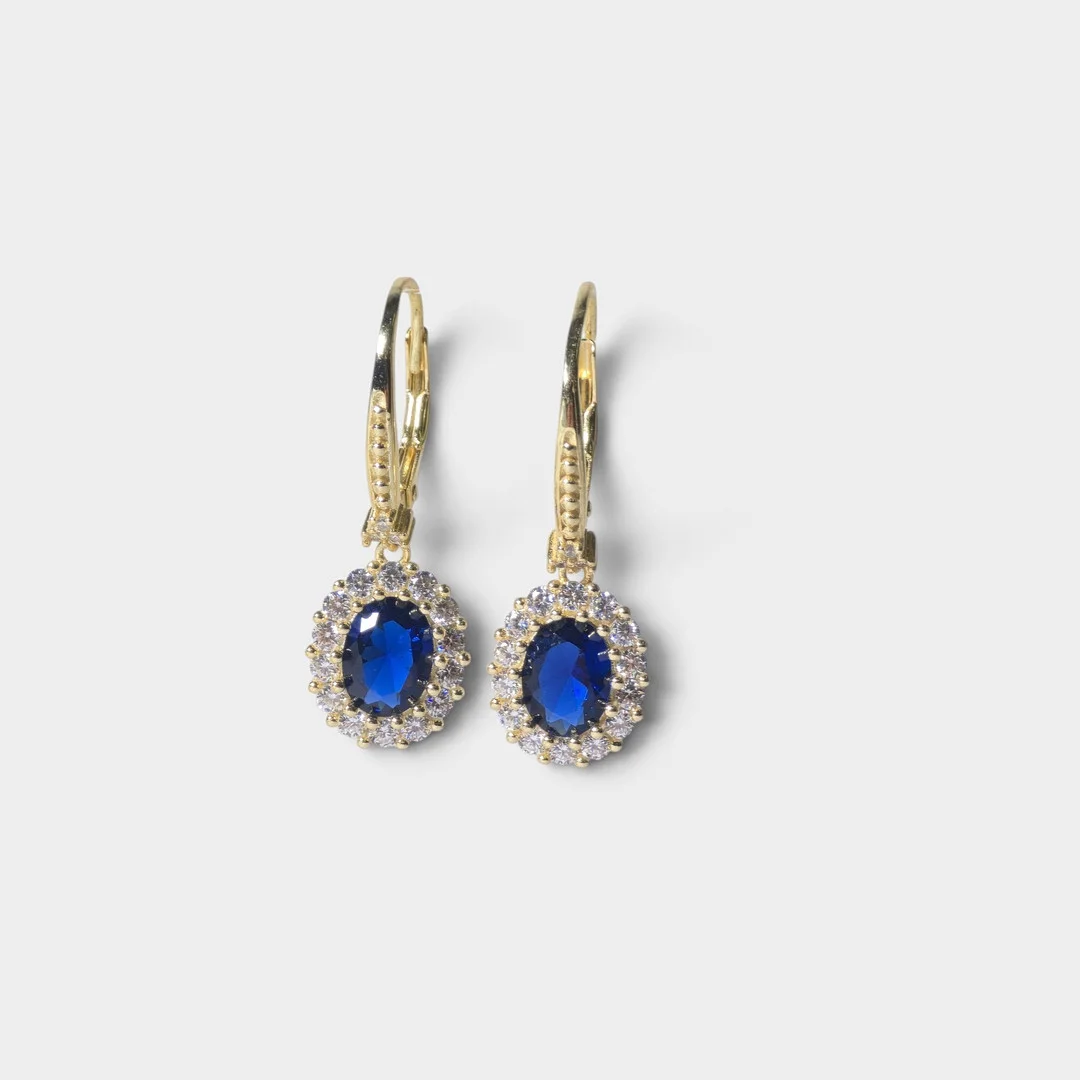 Pendientes en plata y circonitas. — Earrings — Barcelona Auctions