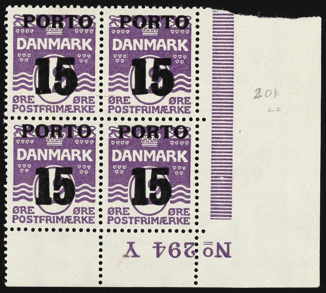 Postage Due. 1934. 15/12 Øre, violet Surcharge. Never hinged block of 4 with plate number 294-Y. Very scarce, not priced in AFA. Ex. Niels Kristian Hansen — Stamps, Covers & Postal History/Denmark/Porto — Bruun Rasmussen