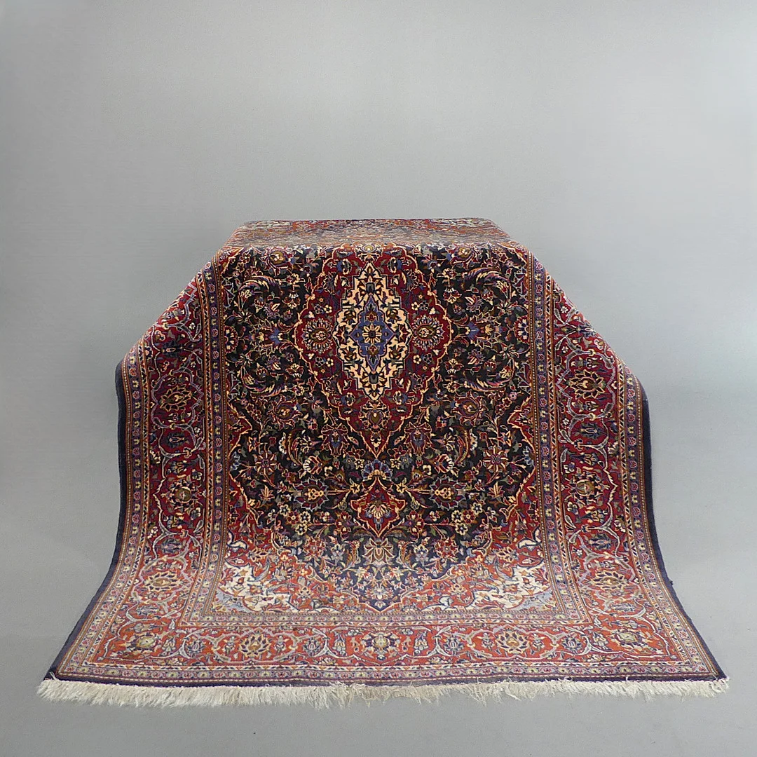 MATTA, orientalisk Keschan. — Oriental Carpets & Textiles — Lysekils Auktionsbyrå
