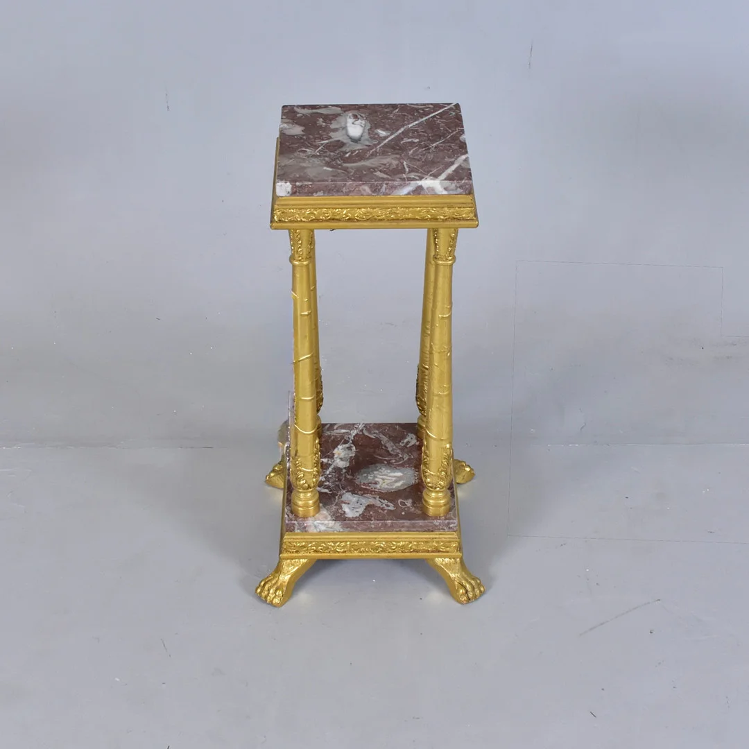 PIEDESTAL med marmorskivor, 1900-talets mitt. — Other — Halmstads Auktionskammare