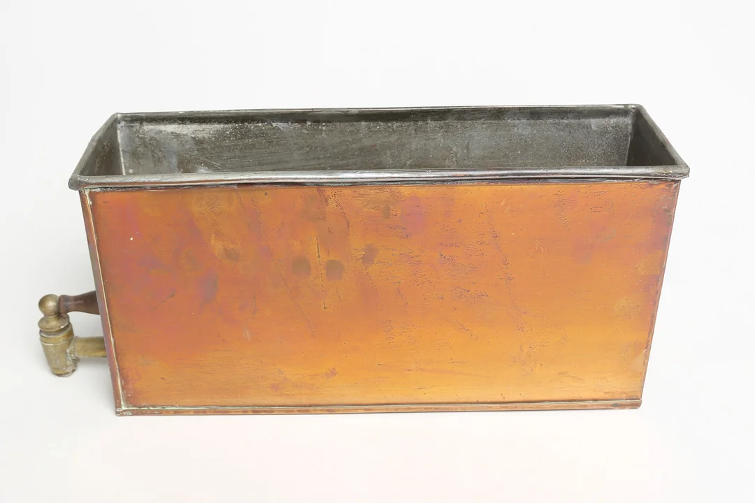 VATTENBEHÅLLARE, koppar. — Pewter, Brass & Copper — Kalmar Auktionsverk