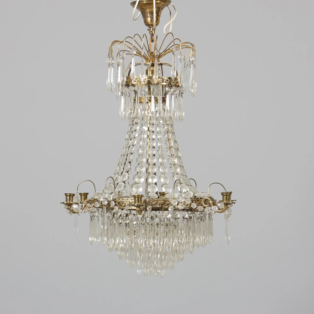 LJUSKRONA, empirestil, 1900-tal. — Chandeliers — Borås Auktionshall