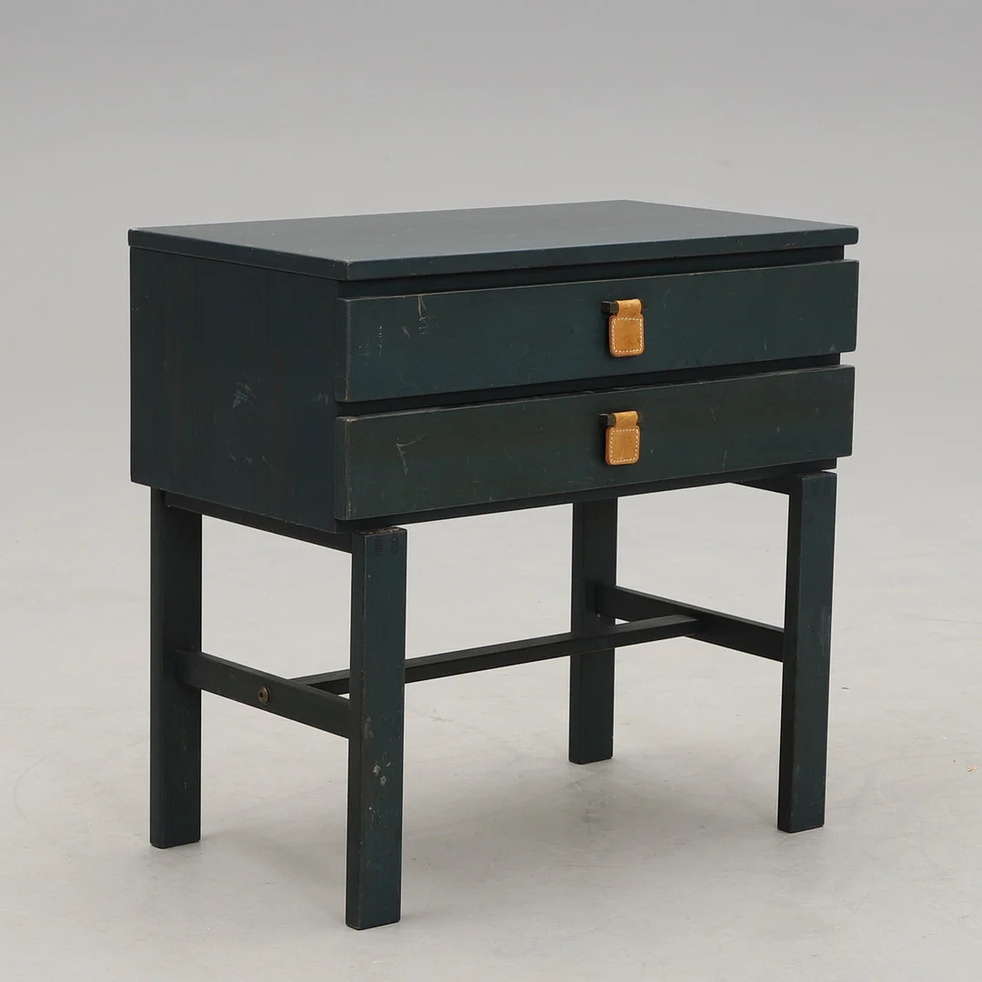 SIGURD GÖRANSSON. Hallbyrå, "Charmant", Nybrofabriken, Fröseke, 1960-tal. — Chests of drawers — Crafoord Auktioner Malmö