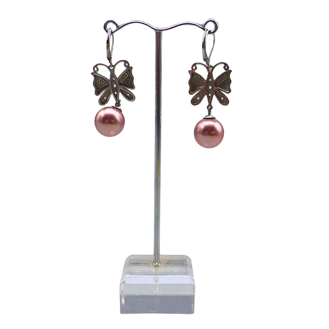 SCHMETTERLINGS-OHRHÄNGER AUS 925ER SILBER MIT ROSA PERLEN AUF OHRRINGSTÄNDER. — Earrings — Auktionshaus Stuber's Hammerschlag
