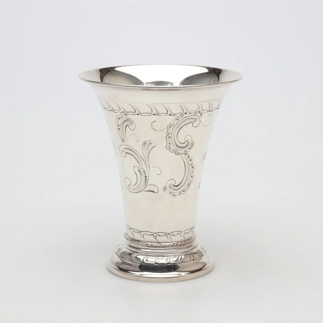 VAS/POKAL, silver, TESI, vikt ca 107 gram. — Silver — Borås Auktionshall