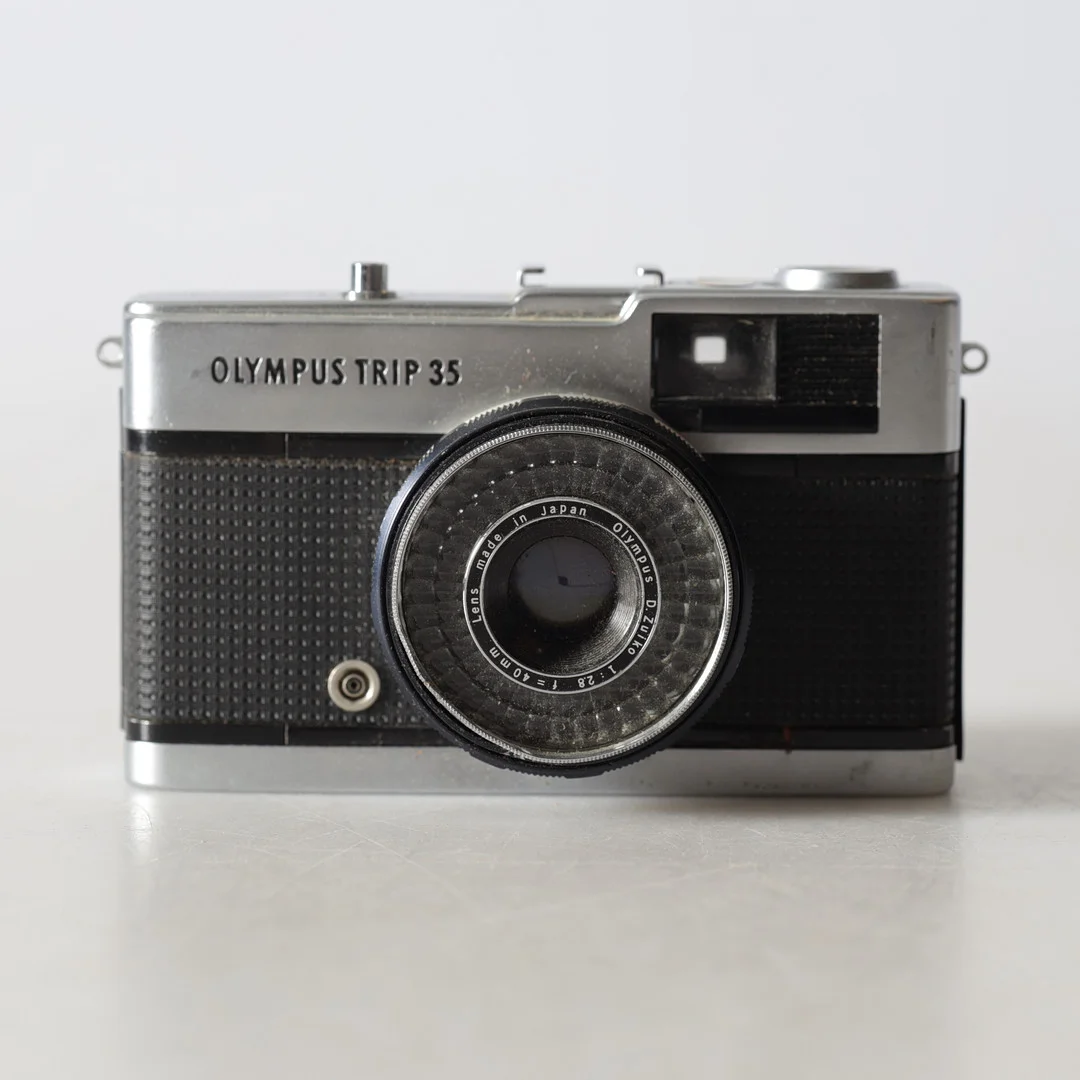KAMERA, Olympus Trip 35, Japan, 1900-tal. — Cameras & accessories — Gomér & Andersson Nyköping