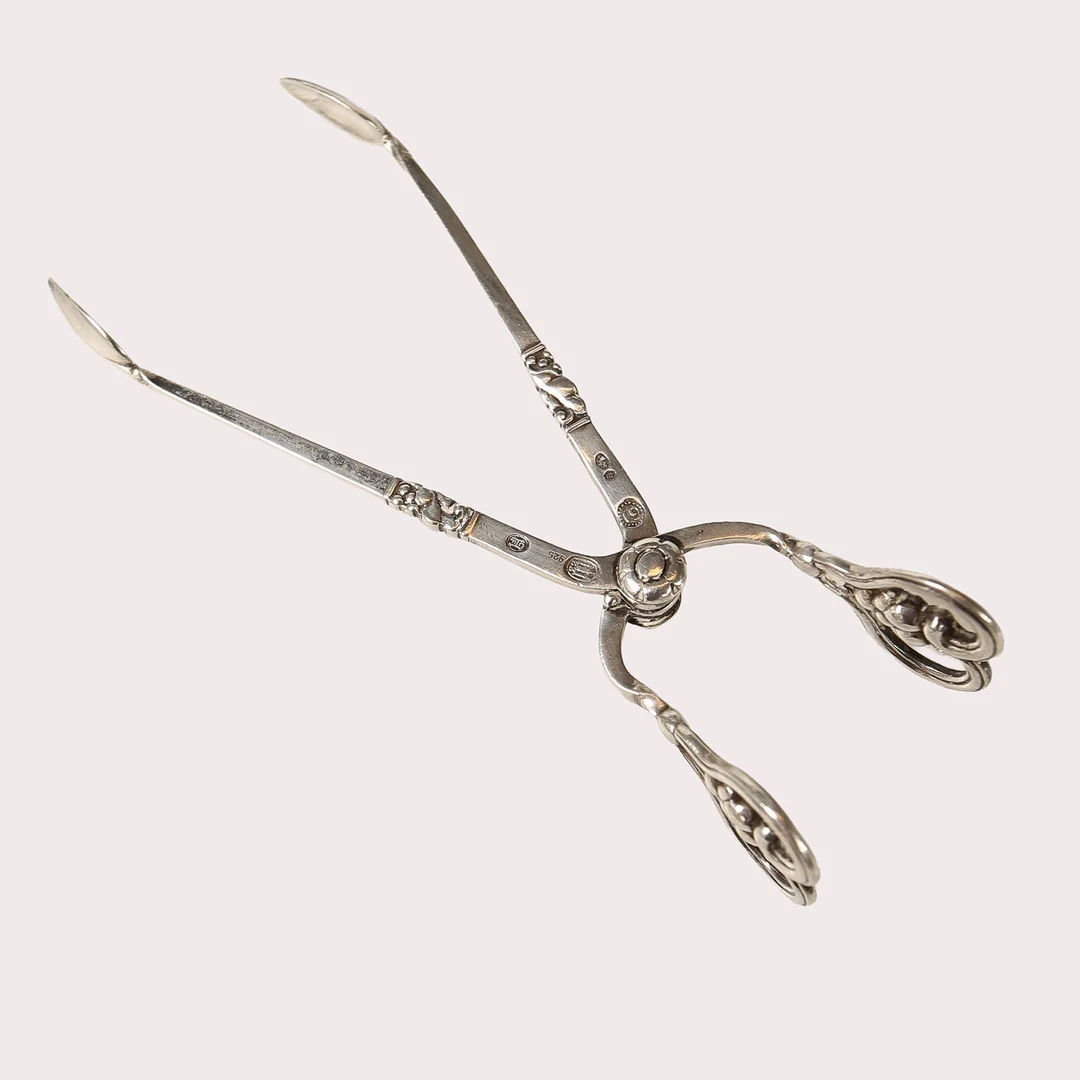 GEORG JENSEN. Sockertång, Sterlingsilver. — Silver — Limhamns Auktionsbyrå