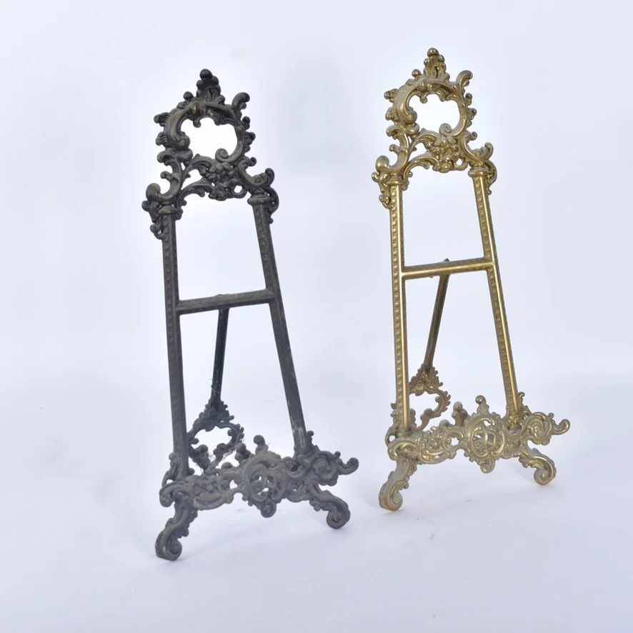 BORDSSTAFFLIER, 1 par mässing. — Other metals — Halmstads Auktionskammare