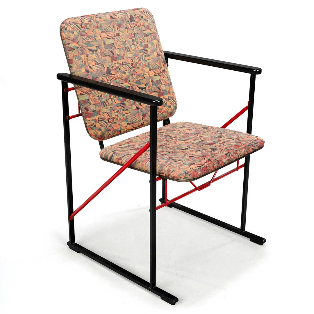 YRJÖ KUKKAPURO. Karmstol, modell A-502, Avarte, Finland, formgiven 1985. — Armchairs & Chairs — Norrlands Auktionsverk