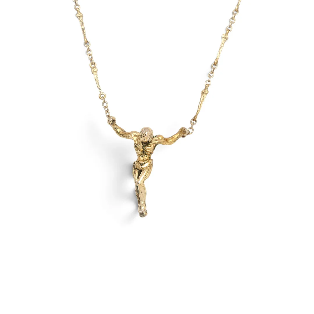 SALVADOR DALÍ. Christ in over-gilded silver. — Necklace — Balclis
