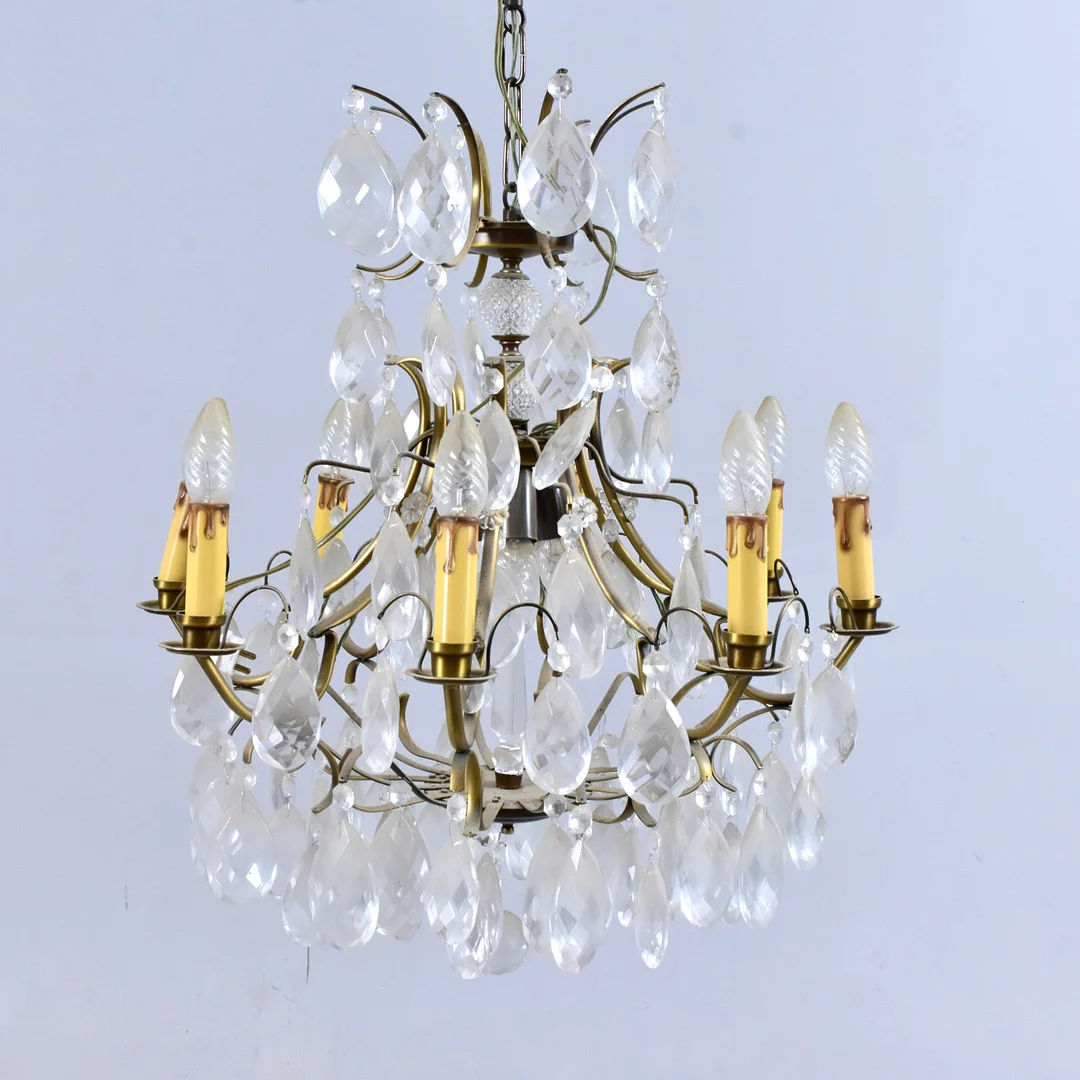 TAKKRONA, med prismor. — Ceiling lights — Halmstads Auktionskammare