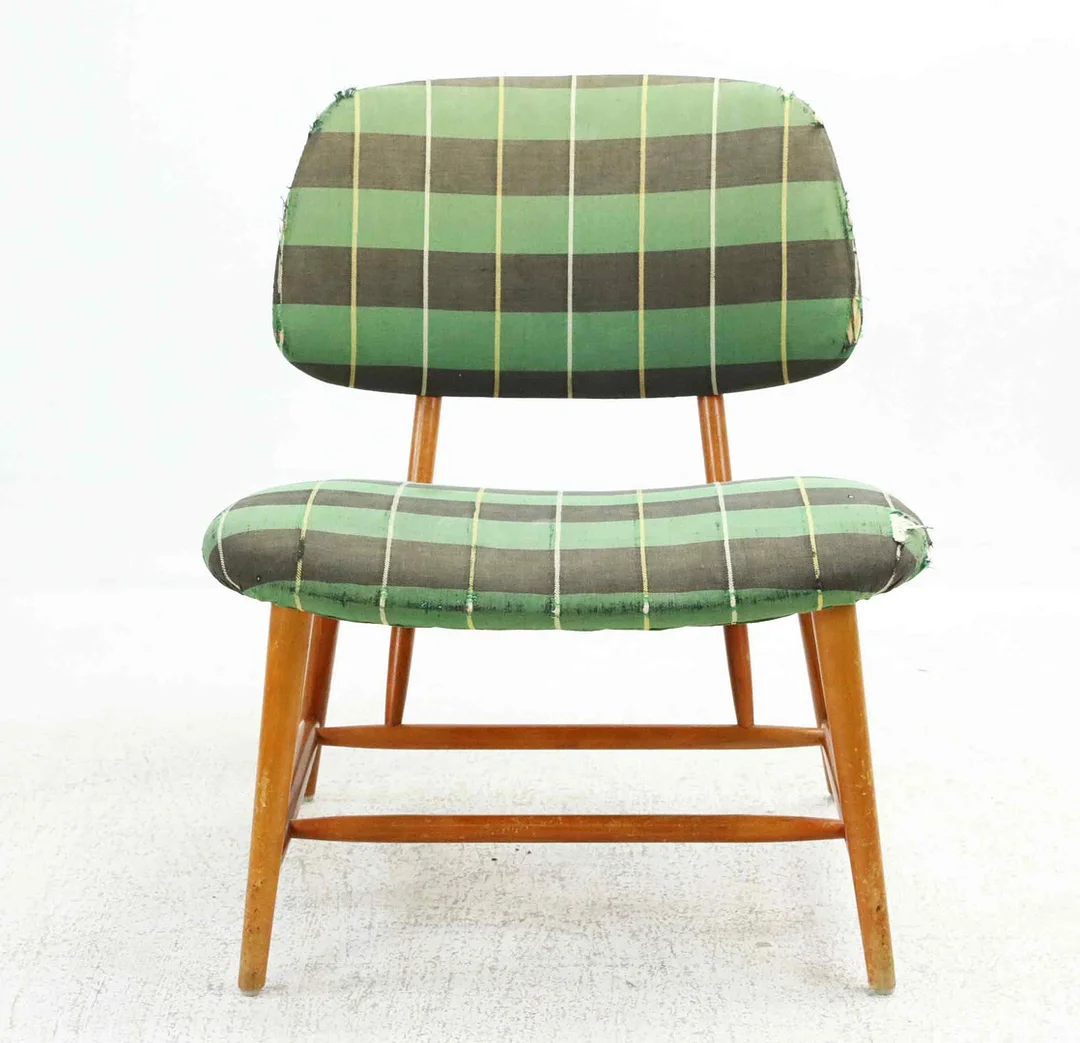 ALF SVENSSON. "TV-stolen," Ljungs industrier AB, Bra Bohag, 1950-tal. — Armchairs & Chairs — Hälsinglands Auktionsverk